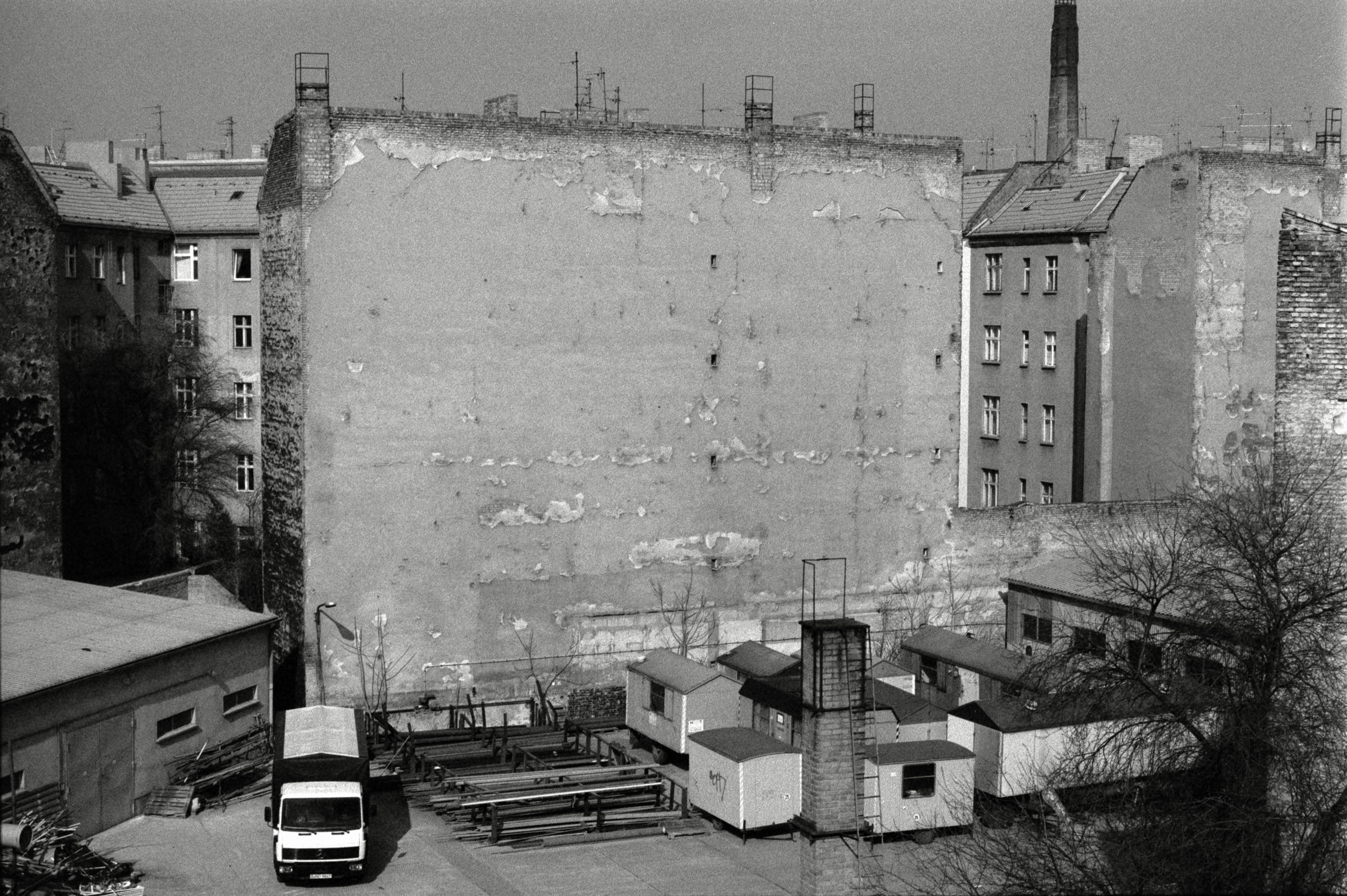 AHP F1993 03 007 sc240902 img21 NLP